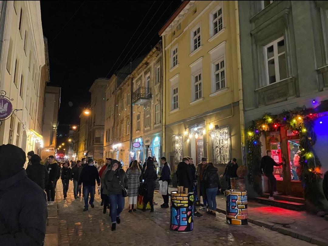 Brand New Apartment In City Center Lviv Ngoại thất bức ảnh